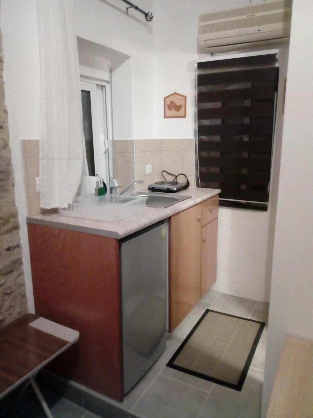 Spiros Apartments Livadia  Bagian luar foto