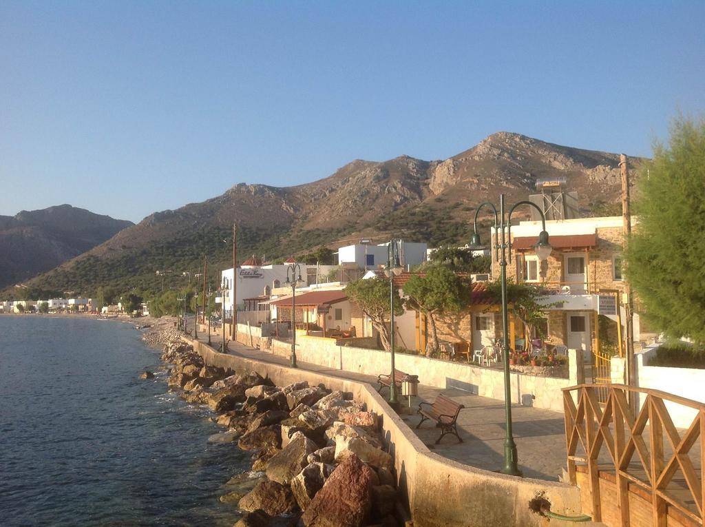 Spiros Apartments Livadia  Bagian luar foto