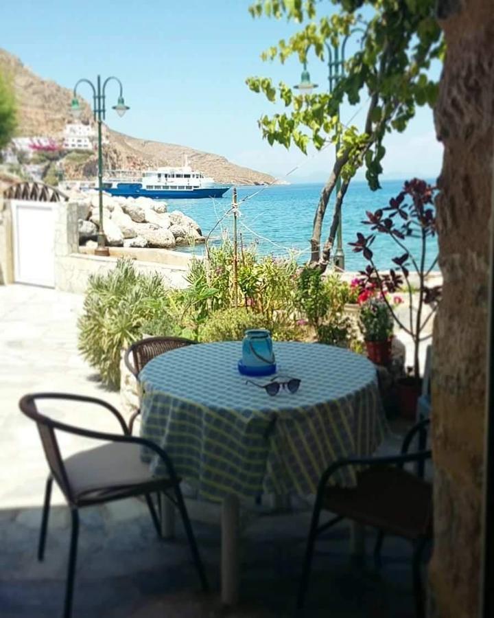 Spiros Apartments Livadia  Bagian luar foto